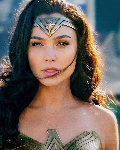 Gal Gabot, Gal Gardot, Wonder Woman Movie, Wonder Woman Art, Gal Gadot Wonder Woman, Chloë Grace Moretz, Gal Gadot, Justice League, Supergirl