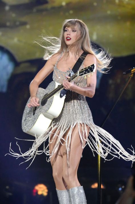 Taylor Swift's Eras Tour Outfits, Ranked Red Bottom Boots, Silver Bodysuit, Silver Blazer, Taylor Swift Fearless, Fandom Fashion, Taylor Swift Concert, Taylor Swift Wallpaper, Long Live Taylor Swift, Live Taylor