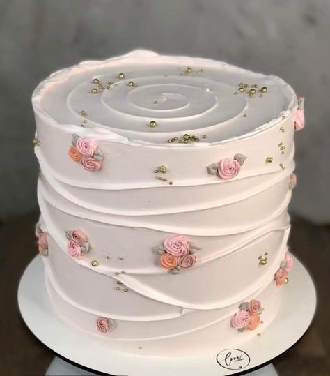 Bday Party Cake Ideas, Spring Cake Ideas Flowers, 24 Birthday Cake Ideas, Cute Cakes For Birthday, Birthday Cake Ideas Flowers, Cute Cake Ideas Birthdays, One Cake Birthday, Idea For Birthday Cake, 20 Cake Birthday