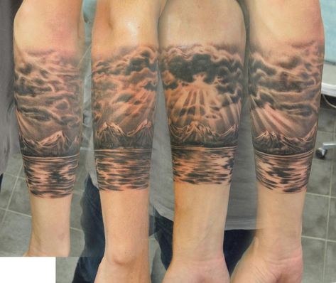 Sun Rays Tattoo, Sunset Black And White, Natur Tattoo Arm, Cloud Tattoo Sleeve, Scenery Tattoo, Black And White Tattoo, Ray Tattoo, Sun Tattoo Designs, Sunset Tattoos