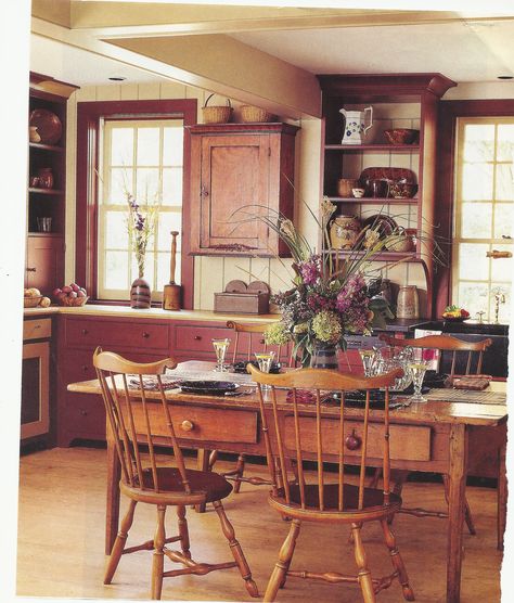 kitchen from Classic American Homes Early American Decorating, Classic American Home, Colonial Kitchens, Early American Decor, Colonial Kitchen, American Primitive, Primitive Homes, American Kitchen, Country Decorating