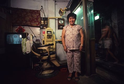 One woman, Wong Cheung Mi, worked as a dentist. Kowloon Walled City, The Babadook, City Block, Walled City, Professional Photographer, Hong Kong, City Photo, Cool Photos, New York City