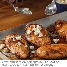 Balsamic feta chicken - Mayo Clinic Mayo Clinic Diet Recipes, Chicken Mayo, Nightshade Free Recipes, Mayo Clinic Diet, Feta Chicken, Healthier Recipes, Chicken Dish, Cleveland Clinic, Health Information