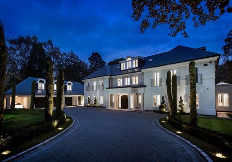 Property Remodelling & Extending | Ascot Design Atlanta Houses, Stone Entrance, Surrey House, Model Architecture, Classical House, Concrete Walls, House Lighting, Brick Exterior, Brick Exterior House