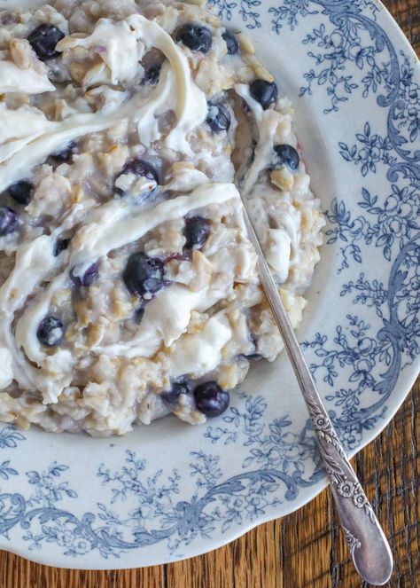 Blueberry Cheesecake Oatmeal Cheesecake Oatmeal, Cheese Oatmeal, Baked Oatmeal Recipes Healthy, Banana Oatmeal Recipe, Creamy Oats, Blueberry Oatmeal Bake, Cream Cheese Breakfast, Crockpot Oatmeal, No Bake Blueberry Cheesecake