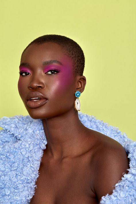 Color Block Eye Makeup, Colored Blush Makeup Looks, Colourful Blush Makeup, Makeup Ideas Editorial, Bright Blush Make Up, Glam Editorial Makeup, Colorful Blush Makeup, Over Blush Makeup, High Blush Makeup