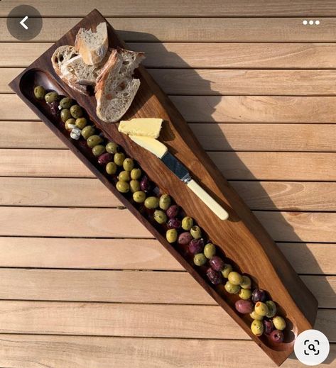 Charcuterie Board Carving Ideas, Serving Wood Board, Charcuterie Board Wooden, Black Walnut Charcuterie Board, Wood Charcuterie Boards, Woodworking Charcuterie Board, Handmade Charcuterie Board, Diy Wooden Charcuterie Board, Wooden Charcuterie Board Ideas