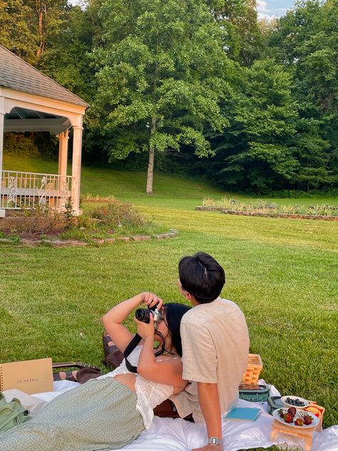 picnic, romance, love, aesthetic, photoshoot, photography, couple Couple Picture Picnic, Picnic Couple Aesthetic, Couple Picnic Aesthetic, Picnic Date Photoshoot, Couple Date Aesthetic, Picnic Couple Photoshoot, Picnic Date Aesthetic, Couples Picnic Photoshoot, Picnic Photoshoot Ideas