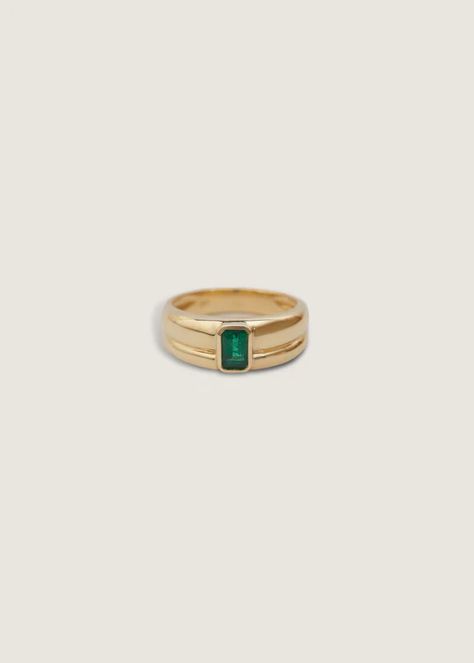 Retro Wedding Rings, Modern Ring Design, Emerald Statement Ring, Gold Emerald Ring, Fall Rings, Silver Ring Designs, Layered Rings, Retro Ring, Ring Emerald