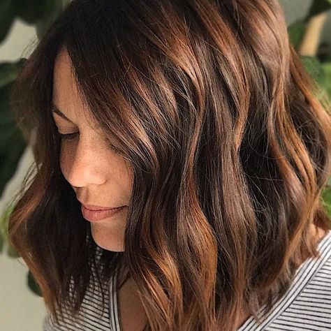 Root Beer Hair, Brunette Bayalage, Ribbon Highlights, Fall Brunette, Deep Brown Hair, Blond Highlights, Beer For Hair, Wavy Hairstyles Tutorial, Fall Hair Color Trends