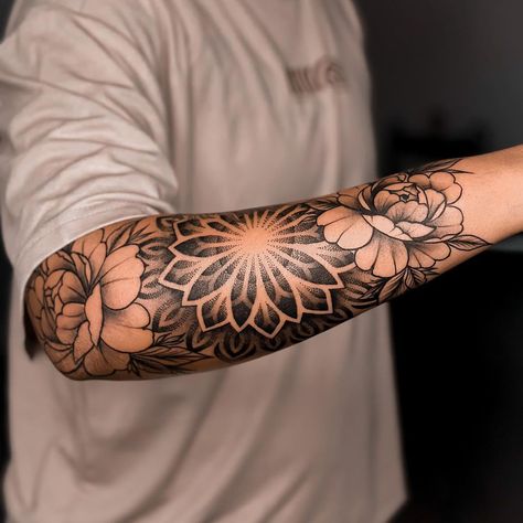 Mens Flower Sleeve Tattoo Ideas, Men’s Tattoo Forearm Sleeve, Tattoo Forearm Coverup, Geometrical Forearm Tattoo, Nature And Ocean Tattoo, Shoulder To Forearm Tattoo, Lotus Flower Elbow Tattoo, Arm Pattern Tattoo, Forearm Tattoo Men Sleeve Flowers