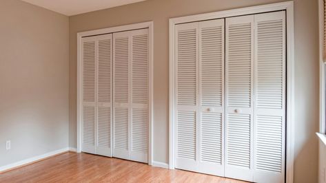 Ditch Your Builder-Grade Closet Doors & Try These 20 Stylish Alternatives Instead - House Digest Closet Door Ideas Diy, Closet Door Alternatives, Bedroom Closet Door Ideas, Closet Door Alternative, Closet Door Ideas, Front Hall Closet, Kitchen Door Designs, Door Alternatives, Folding Closet Doors