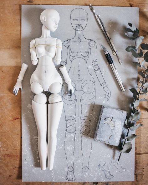 How to use air-dry clay for sculpting dolls — Adele Po. Sculpting Tutorials, Sculpted Doll, Ball Jointed Doll, So Satisfying, Polymer Clay Dolls, Art Dolls Handmade, Sculpting Clay, Doll Tutorial, Doll Repaint