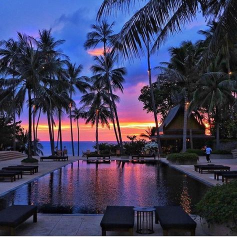 AmanpuriPicturesque settings at sunset courtesy of @katerinakatopis Pukhet Thailand, Thailand Aesthetic, Luxe Magazine, Sunset Drink, Phuket Resorts, Best Sunset, Phuket Thailand, Tehran, Heaven On Earth