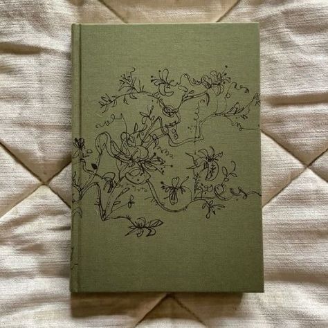 dark green icons Autumn Aesthetic Green, Agendas Aesthetic, Sketch Book Aesthetic, Agenda Aesthetic, Autumn Journal, Art Folio, Quentin Blake, Folio Society, Arte Sketchbook