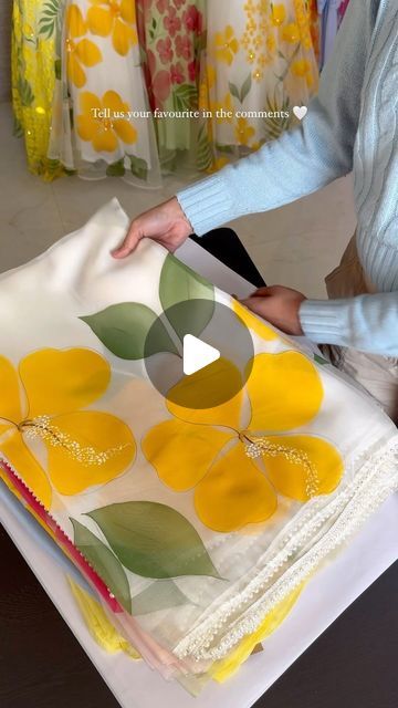 Best Organza Saree, Organza Silk Saree, Hand Painted Sarees, Organza Sarees, Saree Shopping, Hand Paint, Organza Saree, March 20, Chiffon Saree