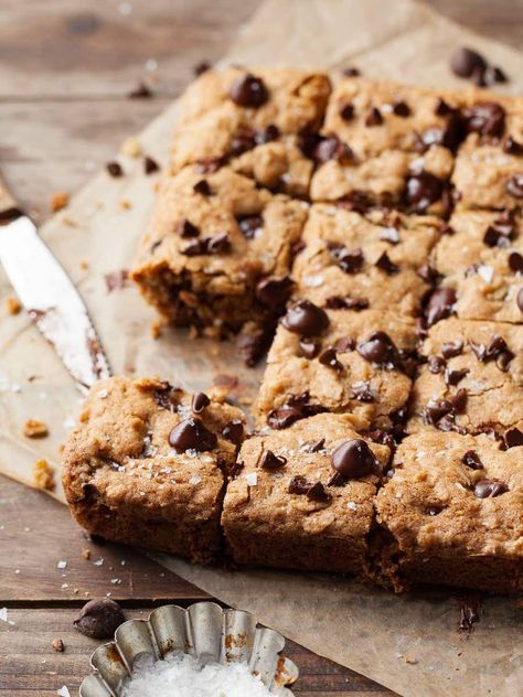 Gluten Free Oatmeal Chocolate Chip, Gluten Free Oatmeal Chocolate Chip Cookies, Chocolate Chip Cookie Bar, Oatmeal Chocolate Chip Cookie Bars, Gluten Free Cookie Bars, Oatmeal Chocolate Chip Cookie, Oatmeal Chocolate Chip Bars, Peanut Butter Cookie Bars, Oatmeal Cookie Bars