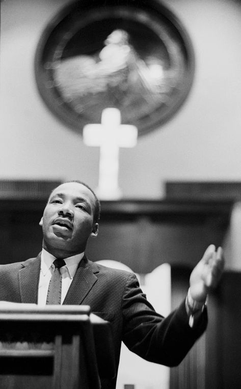 Dr. Martin Luther King Jr. preaching at the Ebenezer Baptist Church in Atlanta, circa 1960. Dr Martin Luther King Jr, Mlk Jr, Dr Martin Luther King, Black Church, Baptist Church, King Jr, Martin Luther King Jr, Martin Luther, Martin Luther King