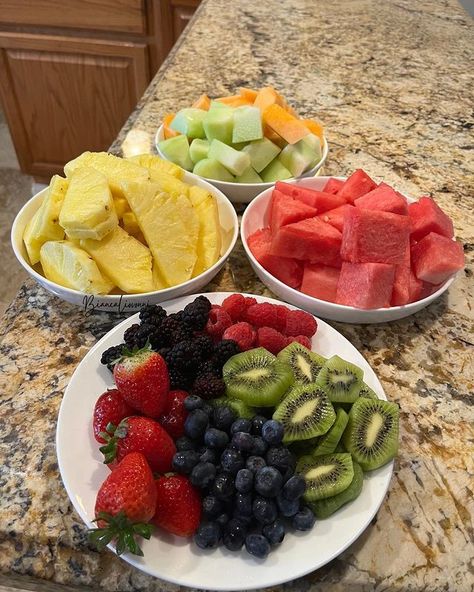 Fruit Buffet, Food Babe, Healthy Food Dishes, Food Therapy, Healthy Food Motivation, Healthy Lifestyle Food, Yummy Comfort Food, Healthy Fruits, Eat Healthy