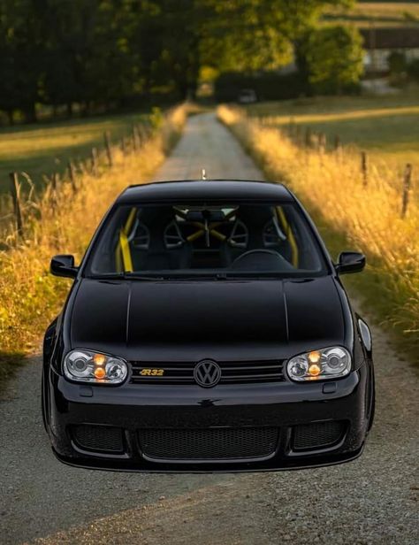 Golf 4 Wallpaper, Polo Tdi, Golf Sportline, Golf 4 R32, Vw Motorsport, Gti Car, Irish Car, Golf R32, Vw R32