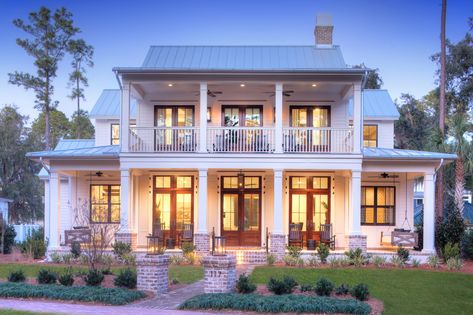 117 Stallings Isl. Road - H2 Builders. Custom Home Builder, Hilton Head Luxury Homes Beautiful Coastal Homes, Southern Home Exterior, Coastal Cottage House Plans, Country Home Exterior, Low Country Homes, Coastal Exterior, Queen Anne House, Custom Home Building, Seaside House