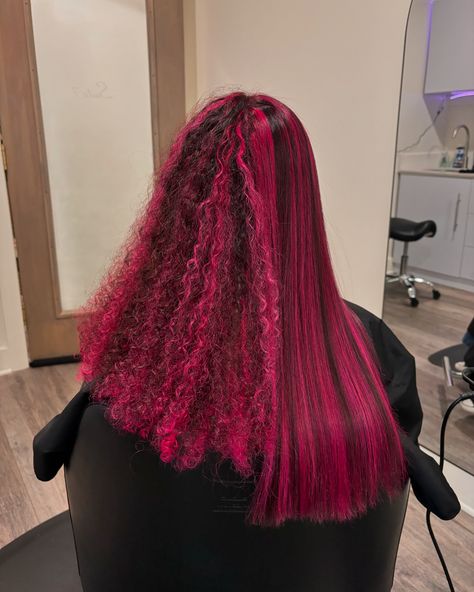 Pink🩷 using magenta by @pravana Pravana Magenta Hair, Red And Pink Hair Color, Dark Magenta Hair, Hicolor Magenta, Berry Pink Hair, Fuschia Hair, Raspberry Hair, Magenta Hair Colors, Magenta Hair