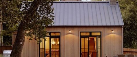 Forward Labs is taking reservations on a solar roof that is 30% cheaper, can be installed in half the time and is more efficient that Tesla's. Transitional Exterior, Solar Roof Tiles, Farmhouse Exterior Design, Exterior Design Ideas, A Small House, Solar Energy Panels, Solar Roof, Roofing Diy, Best Solar Panels