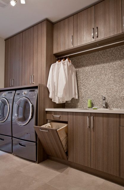 Wood Laundry Hamper, Basement Laundry Room Ideas, Laundry/mudroom Ideas, Contemporary Laundry Room, Basement Laundry Room, Basement Laundry, Laundry Design, Laundry Room Ideas, Modern Laundry Rooms