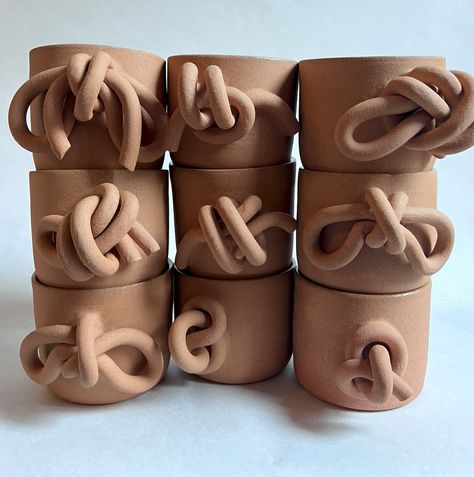 Knot — Lost Quarry Ceramica Ideas, Pottery Inspo, Beginner Pottery, Creative Co Op, Clay Ideas, Clay Ceramics, Clay Pottery, Handmade Pottery, Bud Vases