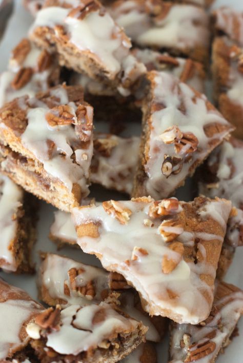 Danish Deliciousness: Our Kringle Recipe Kringle Recipe, Chocolate Cookie Bars, Chocolate Oatmeal Bars, Almond Joy Cookies, Chocolate Chip Blondies, Peanut Butter Marshmallow, Dark Chocolate Cookies, Chocolate Chip Cookie Bars, Peanut Butter Desserts