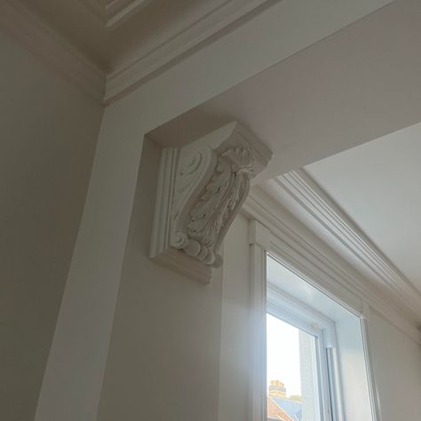 Ornate Pediment, Decorative Corbels, Plaster Ceiling, Decorative Plaster, Small Bathrooms, Victorian House, Acanthus Leaf, Entrance Hall, Cornice