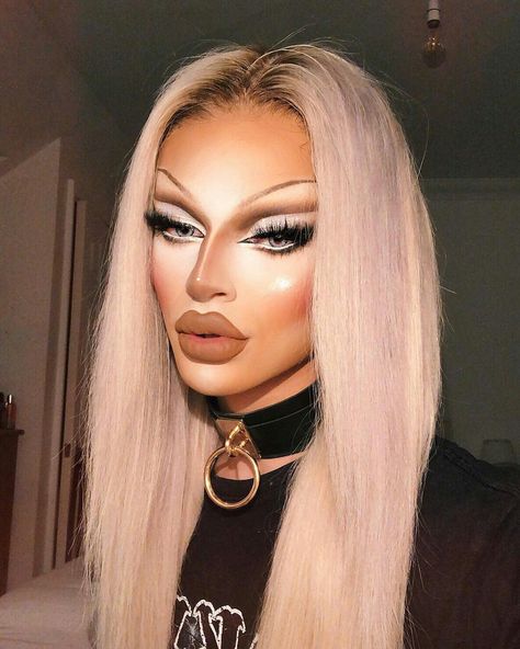 Krystal Versace Makeup, Krystal Versace, Goth Drag, Versace Makeup, Drag Hair, Drag Inspiration, Drag Queen Makeup, Drag Makeup, Queen Makeup