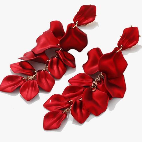 Red Rose Flower Petal Drop Statement Earrings Nwt Be The Talk Of The Town In These 5 Inch Lightweight Satin Petal Dusters! The Satin Petal Dusters Are Very Unique And Chic. Get Ready To Shimmy And Shake; These Must-Haves Are Just What Your Look Needs! Stainless Steel Posts - Hypoallergenic And Nickel Free. Smoke-Free Home With Next Day Shipping From Sc Tags Rose Petal Dusters Long Nickel Free Love Romance Statement Flower Red Rose Petals, Red Petals, Wedding Petals, Korean Jewelry, Red Rose Flower, Long Tassel Earrings, Statement Drop Earrings, Acrylic Flowers, Earrings Cute