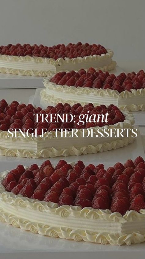 THE WED | Trend Alert: Oversized single-tier cakes—like huge tarts, Pavlovas, and maxi cheesecakes—are the new stars. Find amazing ideas at… | Instagram Pavlova Wedding Cake, Wedding Pavlova, Wedding Tart, Trending Wedding Cakes, Single Tier Wedding Cake, Cheesecake Wedding Cake, Wedding Cake Trends, Pavlova Cake, Tier Cakes