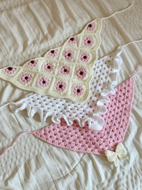 #Diy_Crochet_Projects #Moscow_Russia #Crochet_Accessories #Crochet_Crafts Crochet Bandanas, Crochet Diy Tutorial, Crochet Bandana, Crochet Shoulder Bags, Mode Crochet, Crochet Hair Accessories, Crochet Shop, Crochet Business, In Aesthetic