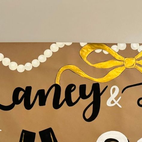 Posh Gift and Party on Instagram: "Classic black and white with pearls to celebrate this 21st! 🖤🍾🥂 #banner #signs #21stbirthday #paintedsigns #21stbirthdayparty" Brown Paper 21st Sign, Sorority Birthday Banner, 21st Banner Ideas, 21st Banner Painted, Twenty First Birthday Banner, Champagne Birthday, Pearl Party, Paper Banners, 20th Birthday