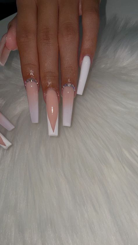 Sweet 16 Nails, White Acrylic Nails, Classy Acrylic Nails, Long Acrylic Nails Coffin, Long Square Acrylic Nails, Bling Acrylic Nails, Acrylic Nails Coffin, Birthday Nails, Square Acrylic Nails