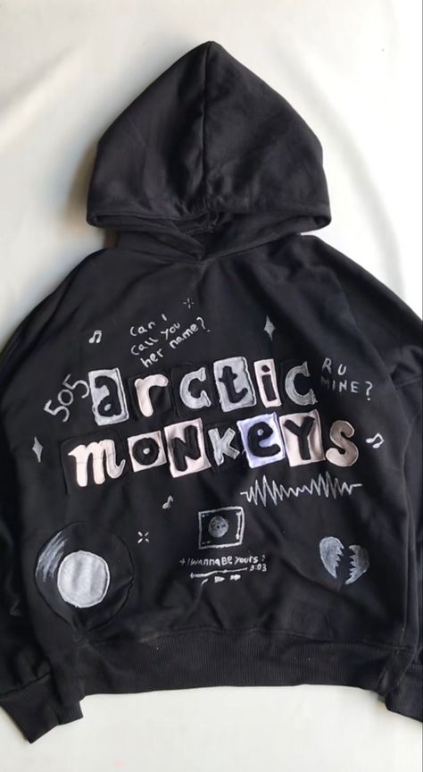 Arctic Monkeys Sweater, Arctic Monkeys Fit, Arctic Monkeys Clothes, Random Stuff To Buy, Arctic Monkeys Hoodie, Arctic Monkeys Art, Arctic Monkey, Cute Hoodies, Hoodie Ideas