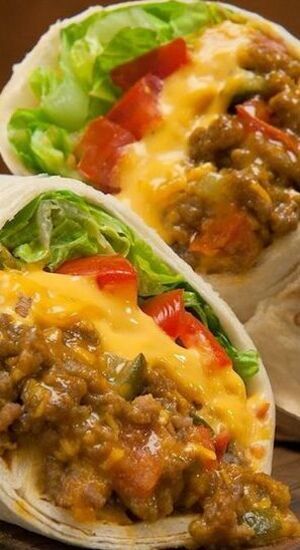 Cheeseburger Burrito, Corn Dogs, Idee Pasto Sano, Mexican Recipes, Beef Dishes, Quesadillas, Main Meals, Burritos, I Love Food