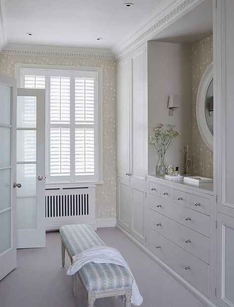 Cottage Walk In Closet with Gray Built In Cabinets Sims Hilditch, Armoire Cabinet, Closet Built Ins, Built In Dresser, White Closet, Walk In Closet Design, London Townhouse, New Interior Design, Design Room