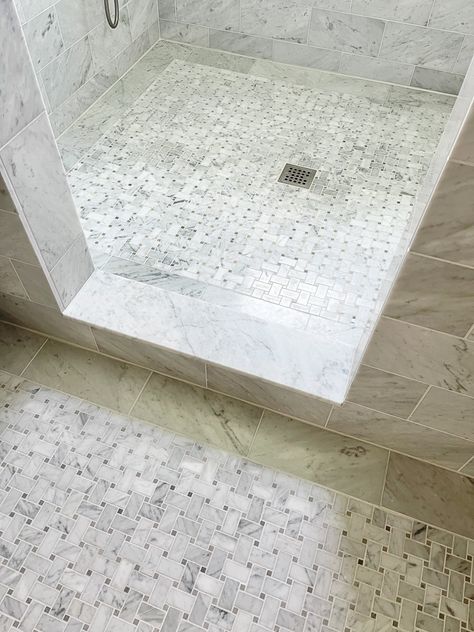 Marble Victorian Bathroom, Marble Shower Floor Tile, Marble Threshold Bathroom, Hampton Style Tiles, Hampton Carrara Bathroom, Porcelain Mosaic Tile Shower Floor, Marble Mosaic Tiles Bathroom, Tumbled Marble Floor, Carrara Porcelain Tile Bathroom