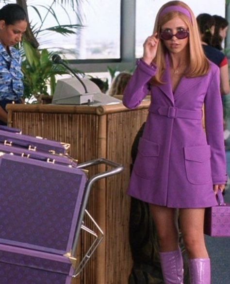 Scooby Doo Costumes, Daphne Costume, Scooby Doo Movie, Daphne Blake, Hallowen Costume, Trendy Halloween Costumes, Halloween Costume Outfits, Movies Outfit, Trendy Halloween