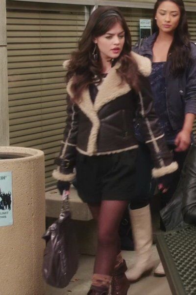 Montgomery Aesthetic, Aria Montgomery Aesthetic, Pretty Little Liars Aria, Pll Outfits, Pretty Little Liars Outfits, Alison Dilaurentis, Pretty Little Liars Fashion, Pll Fashion, 2010s Fashion