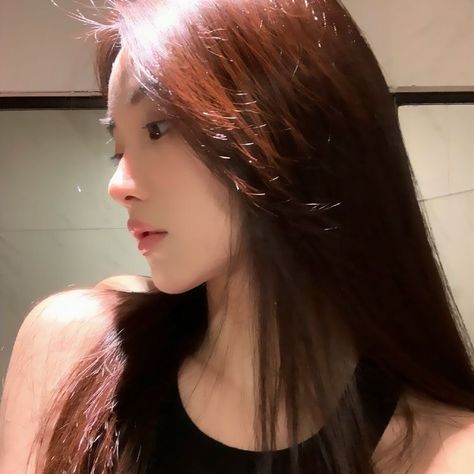 Uzzlang Girl, Side Profile, Hair Inspo Color, Pretty Selfies, Korean Beauty, Dating Site, Ulzzang Girl, Korean Girl, Hair Inspo