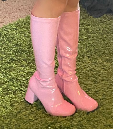 Pink Gogo Boots Outfit, Yellow Heels Aesthetic, Pink Go Go Boots, Heels Aesthetic Outfit, Pink Gogo Boots, Gogo Boots Outfit, 2000s Shoes, Heels Aesthetic, Dr Shoes