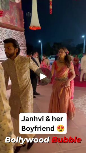 Hand With Boyfriend, Janhvi Kapoor, With Boyfriend, Hand In Hand, Bubbles, Walking, Saree, Audio