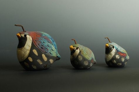 Clay Birds, Pottery Animals, Muse Art, Raku Pottery, Clay Animals, Ceramic Animals, Ceramic Birds, Bird Sculpture, Unique Ceramics