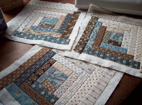 AUNTIE'S QUAINT QUILTS: Quilt-as-you-go Log Cabin Log Cabin Blocks, Log Cabin Designs, Log Cabin Quilt Pattern, Log Cabin Quilt Blocks, Blog Art, Cabin Quilt, Log Cabin Quilts, Quilt As You Go, Log Cabin Quilt