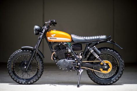 saint_motors🏍️ Honda XL500 By Bike Builders Cb 250 Twister, Freetime Activities, Custom Bikes Cafe Racers, Motor Klasik, Brat Bike, Suzuki Cafe Racer, Cafe Racer Moto, Yamaha Cafe Racer, Honda Scrambler