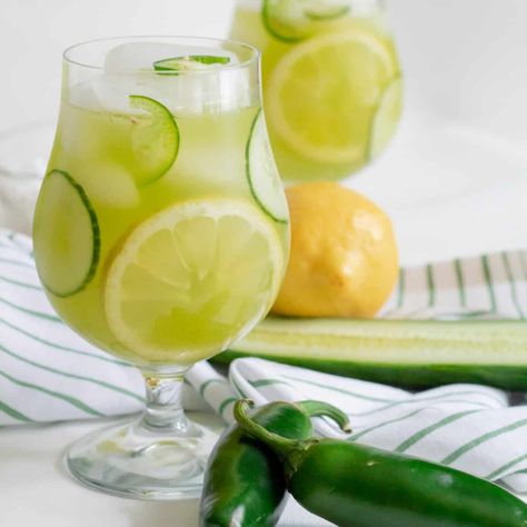 Fresh Cucumber Jalapeno Lemonade (Cocktails or Mocktails) Jalapeno Lemonade, Stone Fruit Sangria, Cucumber Cocktails, Lemonade Cocktails, Cucumber Cocktail, Pitcher Cocktails, Fresh Cucumber, Lemonade Concentrate, Lemonade Cocktail